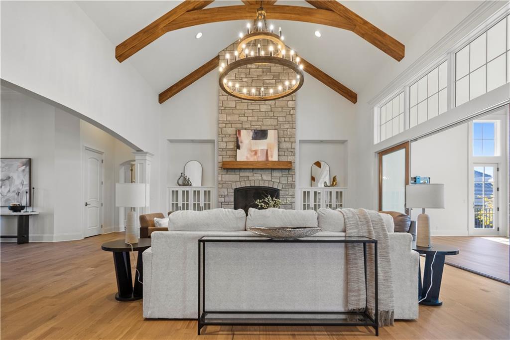 16520 Ballentine Street