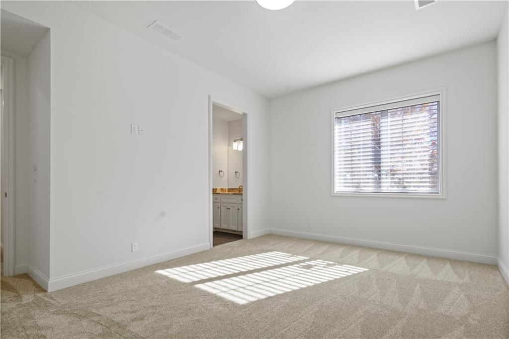 16520 Ballentine Street