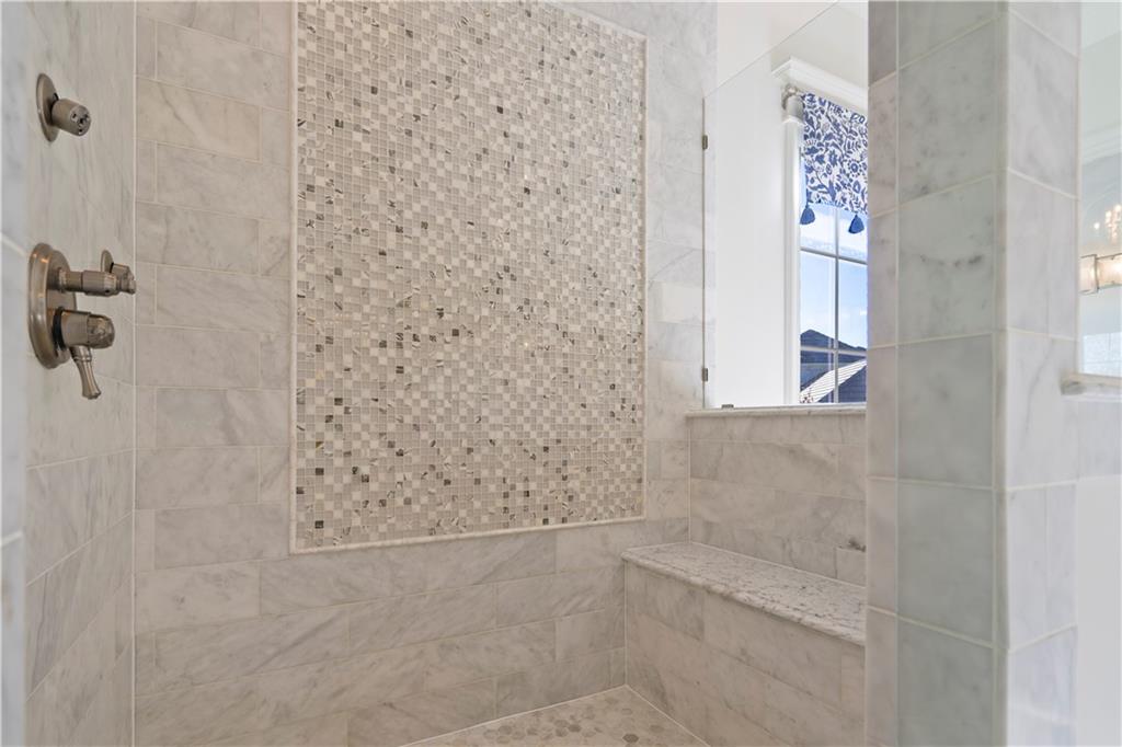 16520 Ballentine Street