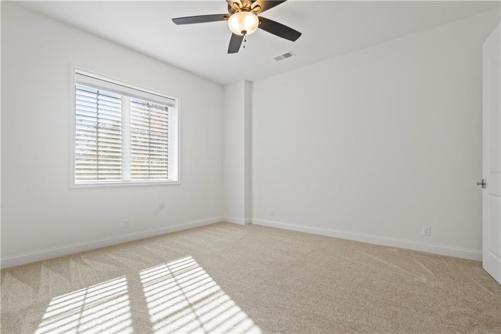 16520 Ballentine Street