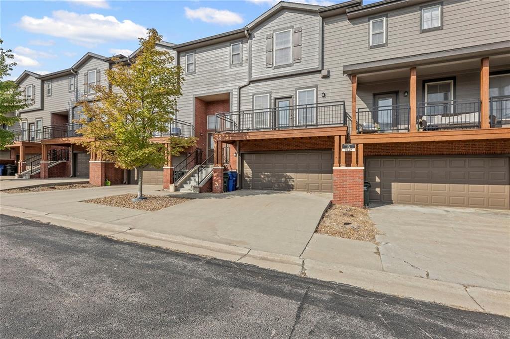 5245 Overland Drive Unit: A16