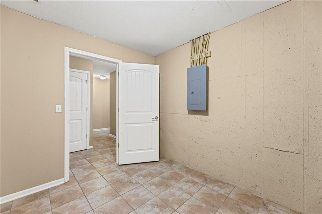 5245 Overland Drive Unit: A16