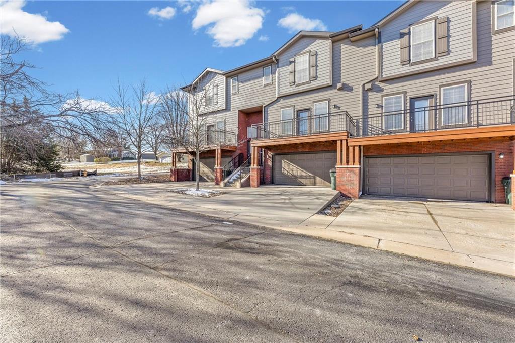 5245 Overland Drive Unit: C12