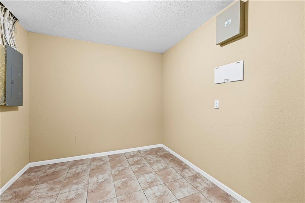 5245 Overland Drive Unit: C12