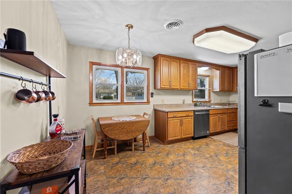 1411 S Willow Street