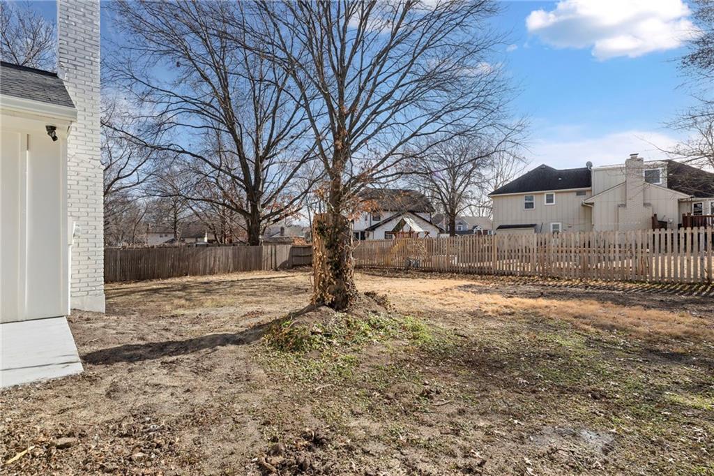 1421 E Stagecoach Drive