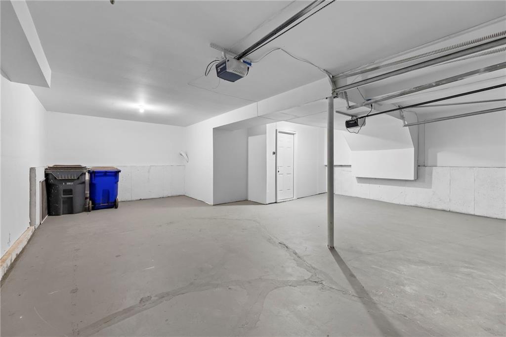 1421 E Stagecoach Drive