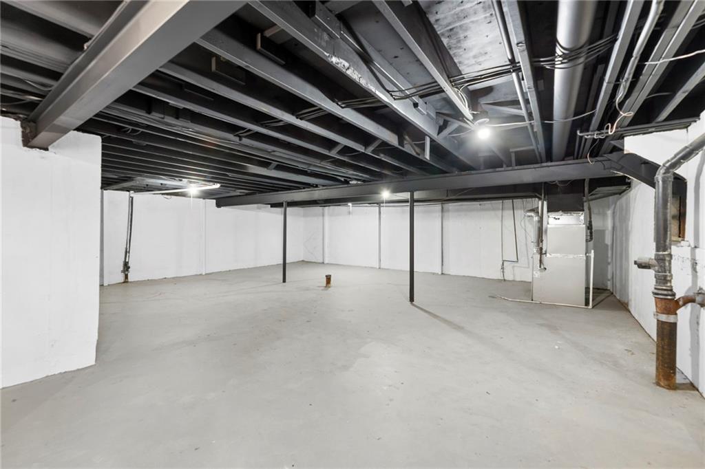 1421 E Stagecoach Drive