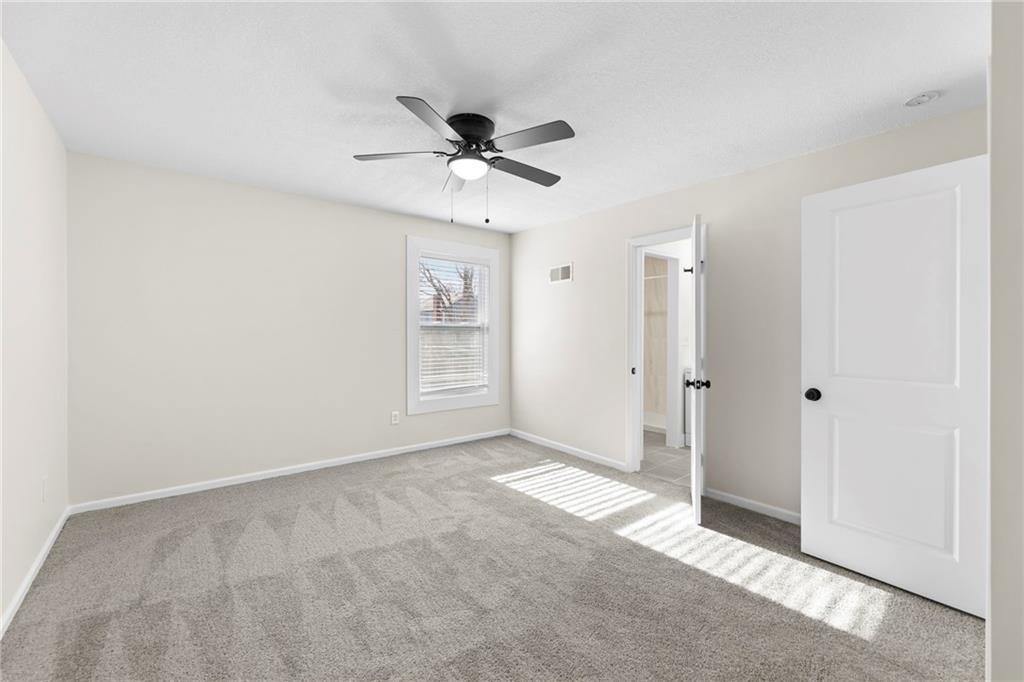 1421 E Stagecoach Drive