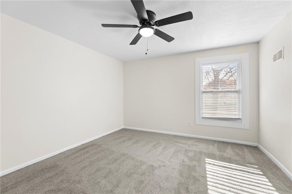 1421 E Stagecoach Drive