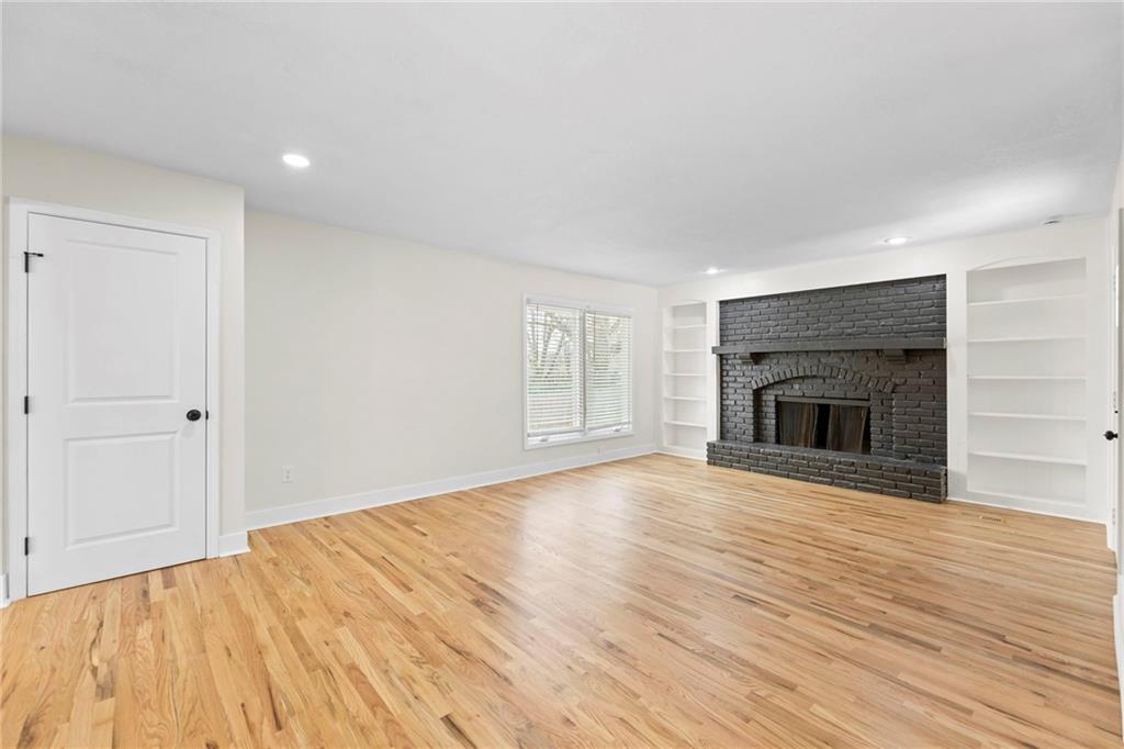 1421 E Stagecoach Drive