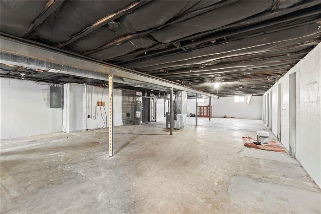 11812 E 56th Terrace