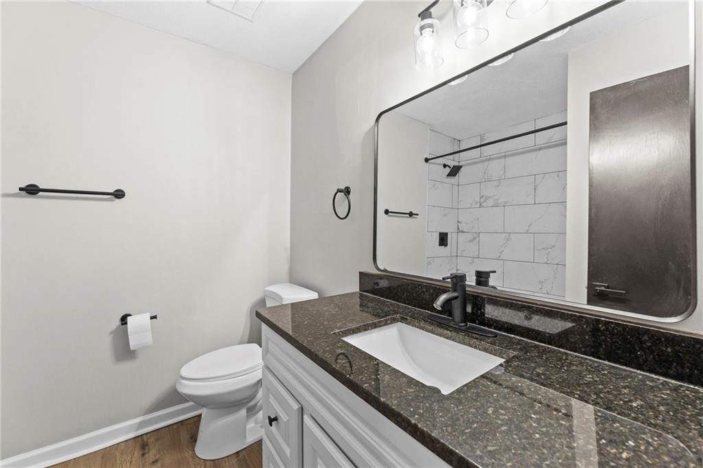 11812 E 56th Terrace