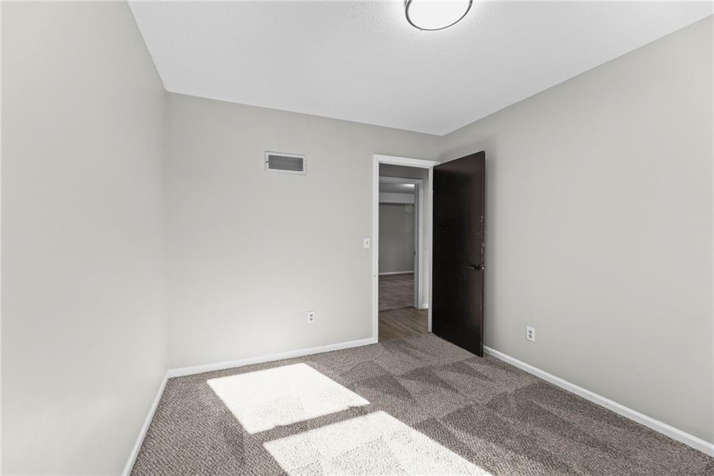 11812 E 56th Terrace