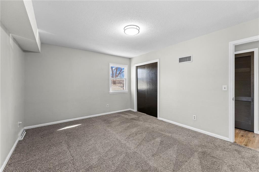 11812 E 56th Terrace