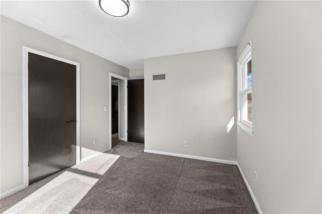 11812 E 56th Terrace