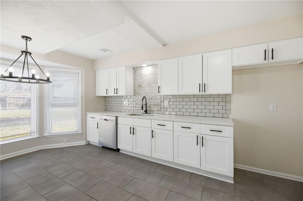 7918 Southview Drive