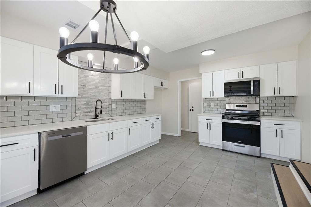 7918 Southview Drive