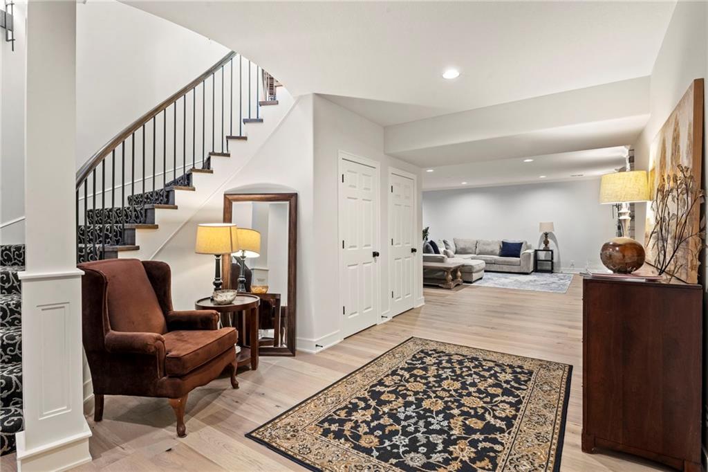 16704 Earnshaw Street