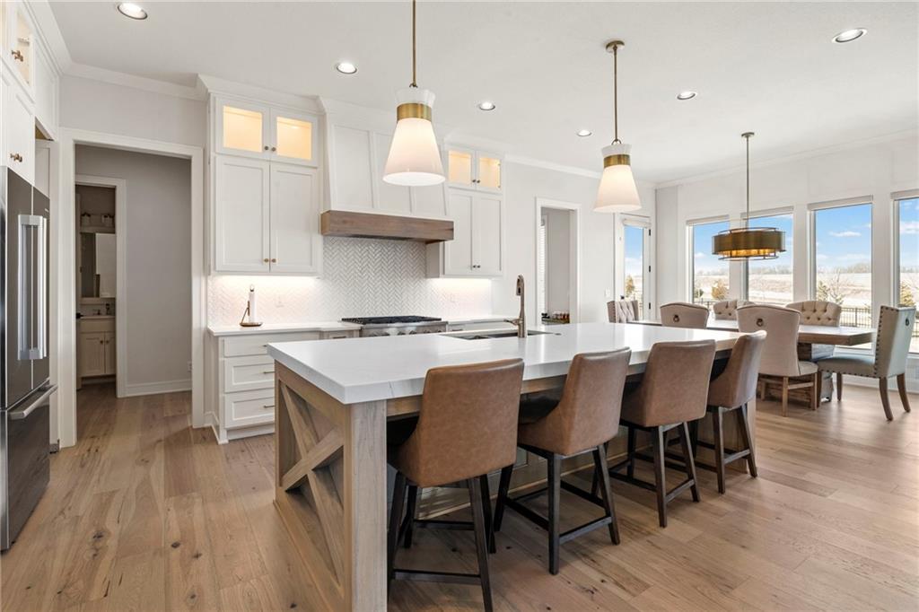 16704 Earnshaw Street