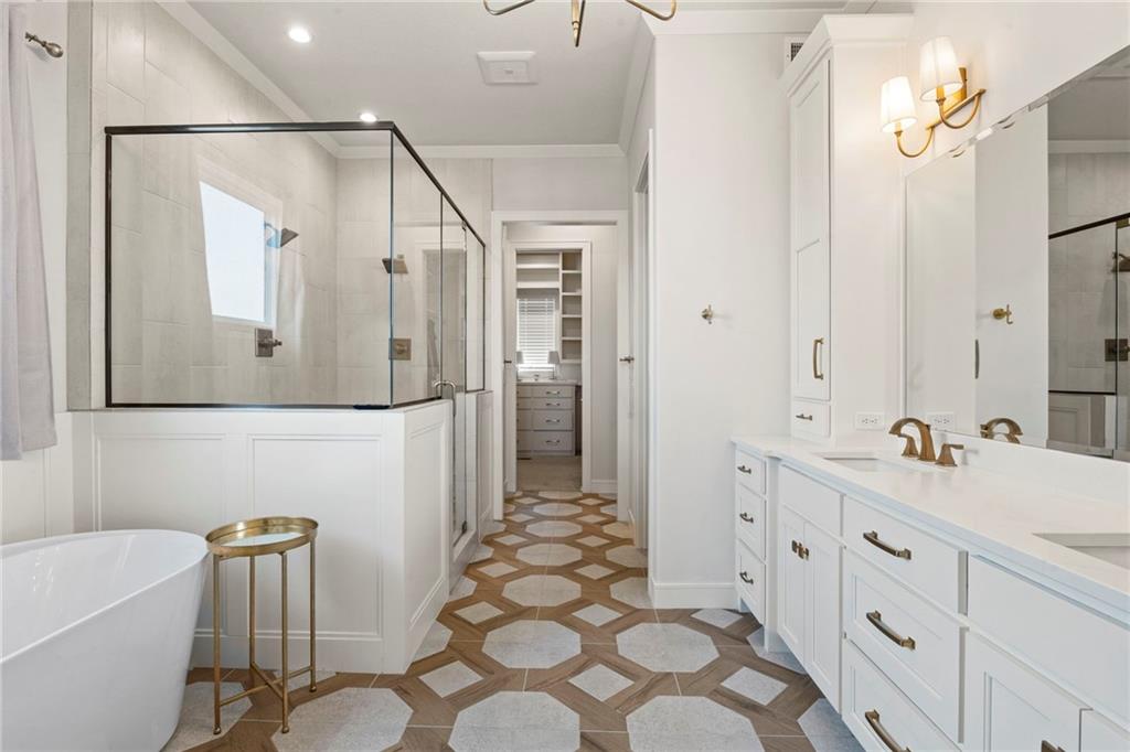 16704 Earnshaw Street