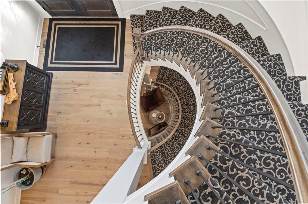 16704 Earnshaw Street