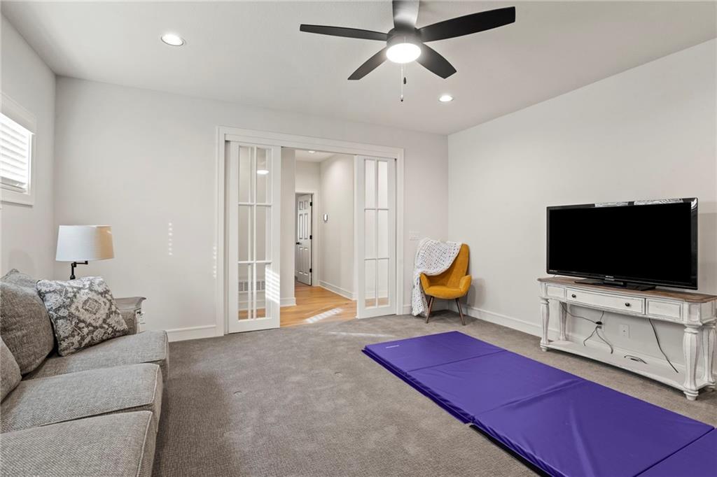 16704 Earnshaw Street