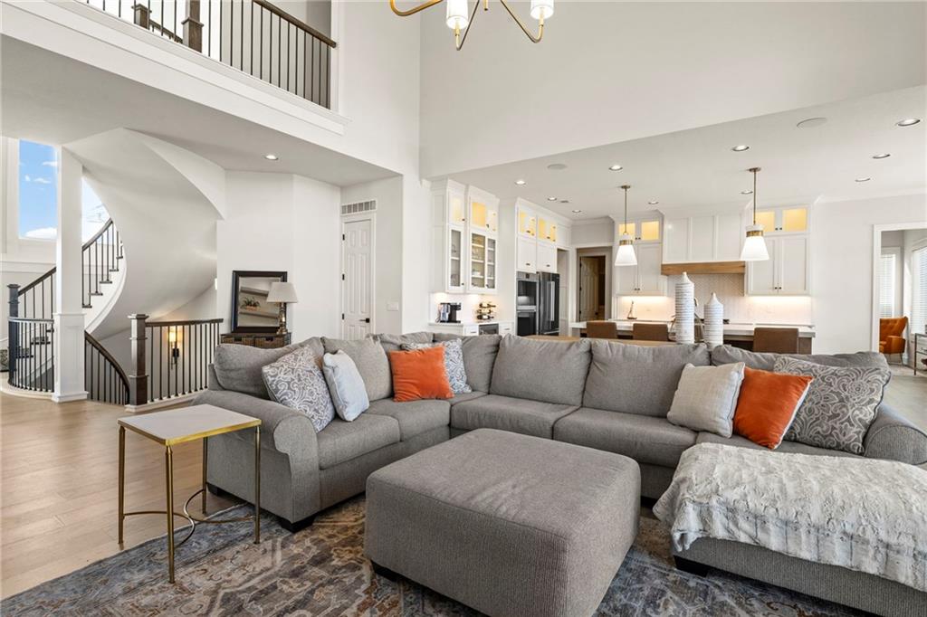 16704 Earnshaw Street