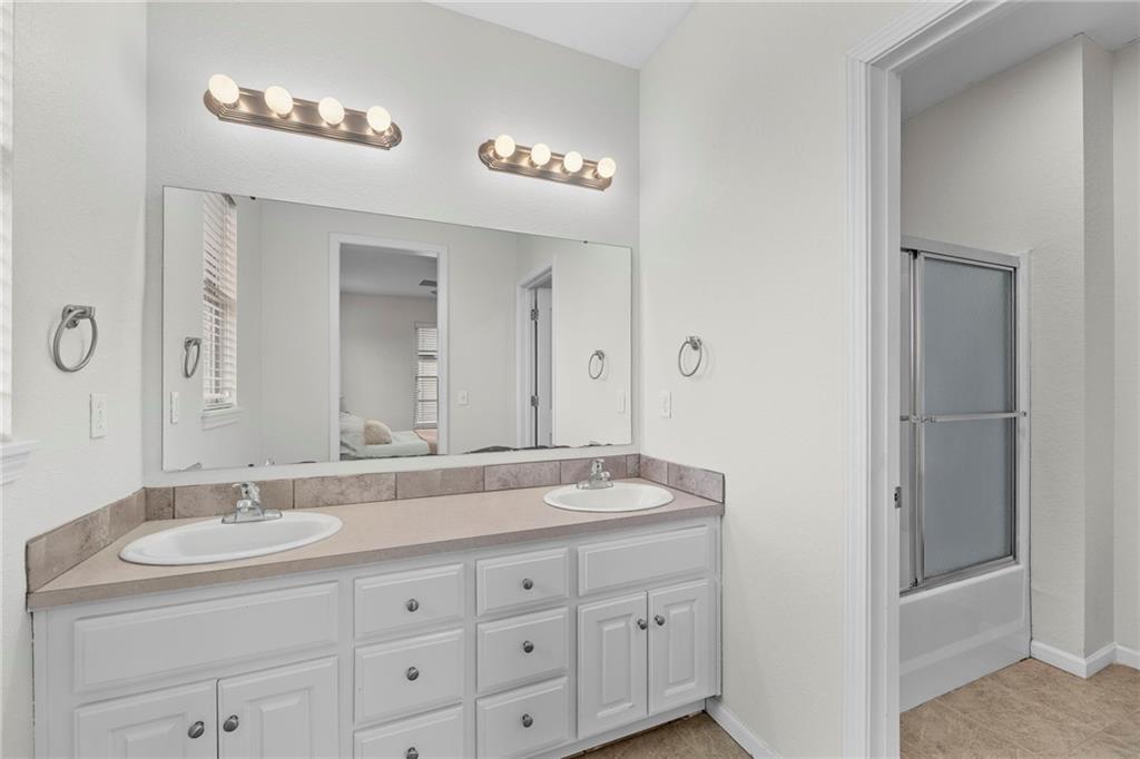 5245 Overland Drive Unit: C7