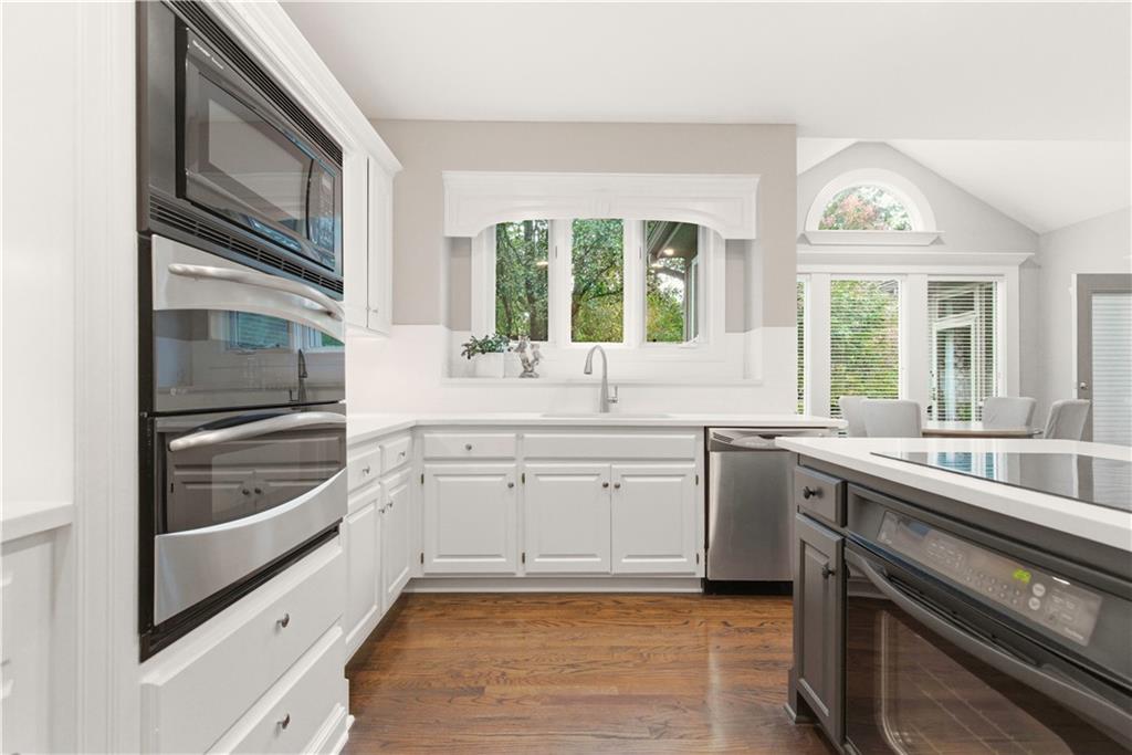 12302 W 139TH Terrace