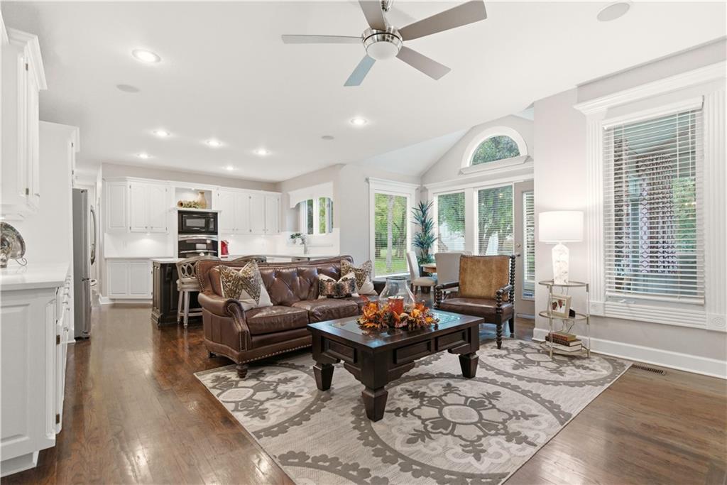 12302 W 139TH Terrace