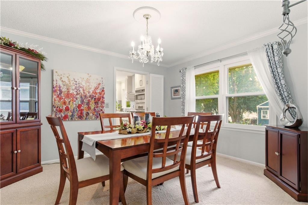 6817 Lakeshore Drive