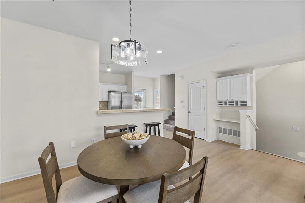 5245 Overland Drive Unit: B23