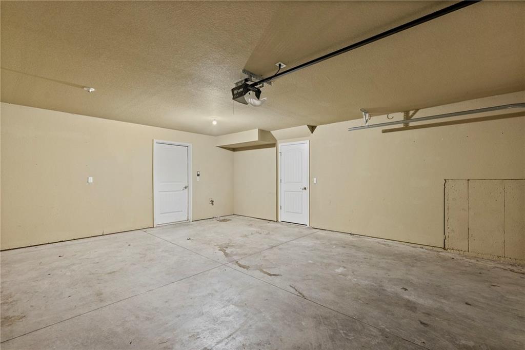 5245 Overland Drive Unit: B23