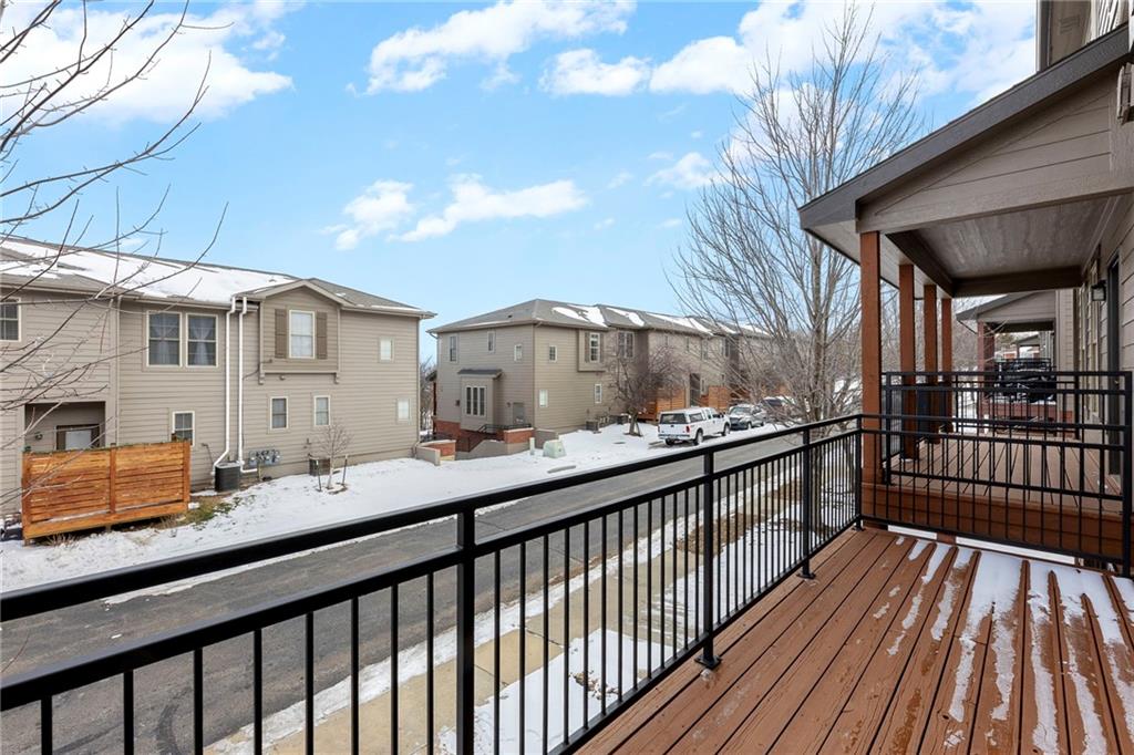 5245 Overland Drive Unit: B23