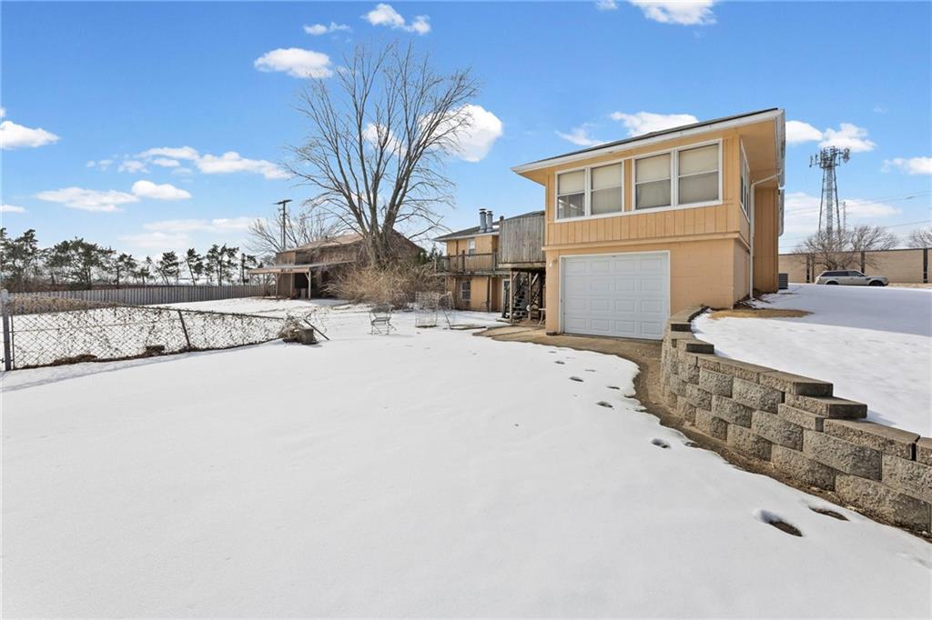 6127, 6129 and lot Pflumm Road