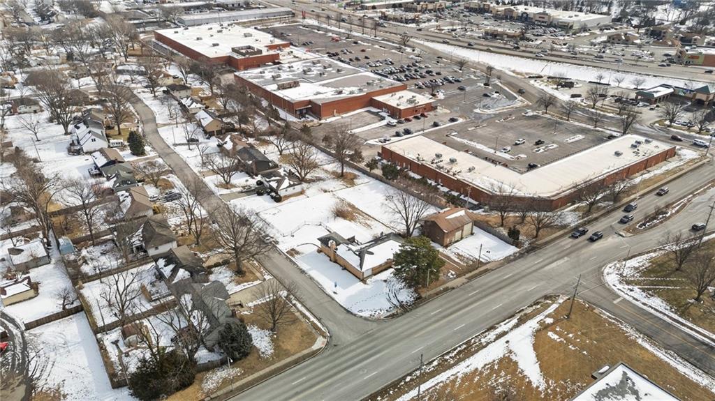 6127, 6129 and lot Pflumm Road