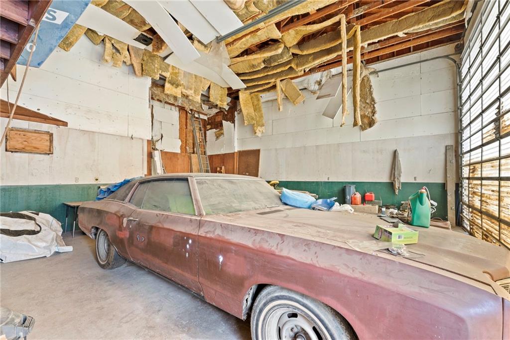 6127, 6129 and lot Pflumm Road