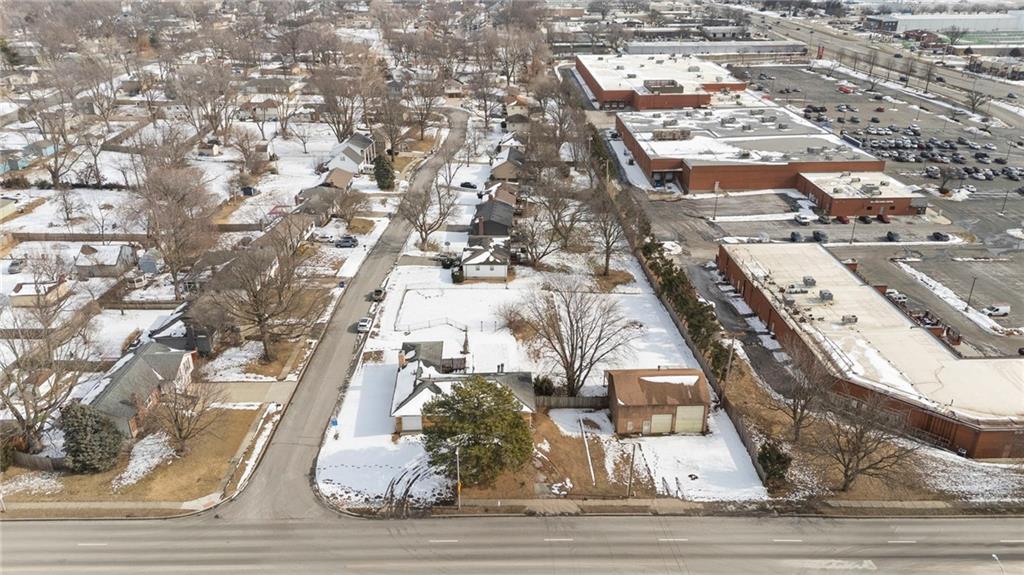 6127, 6129 and lot Pflumm Road