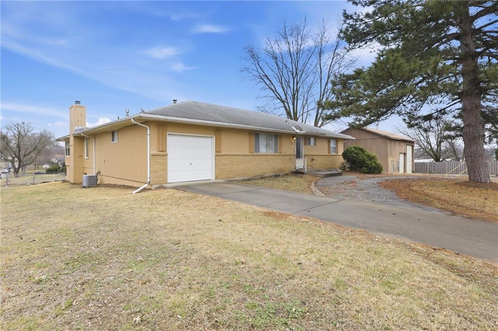 6127, 6129 and lot Pflumm Road