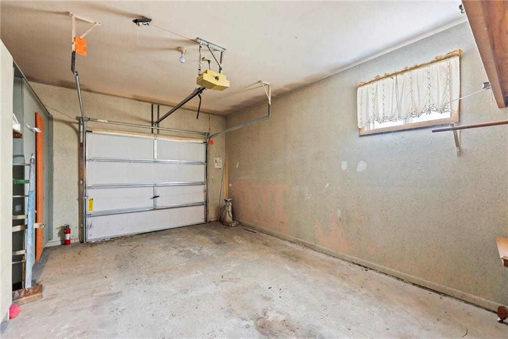 6127, 6129 and lot Pflumm Road