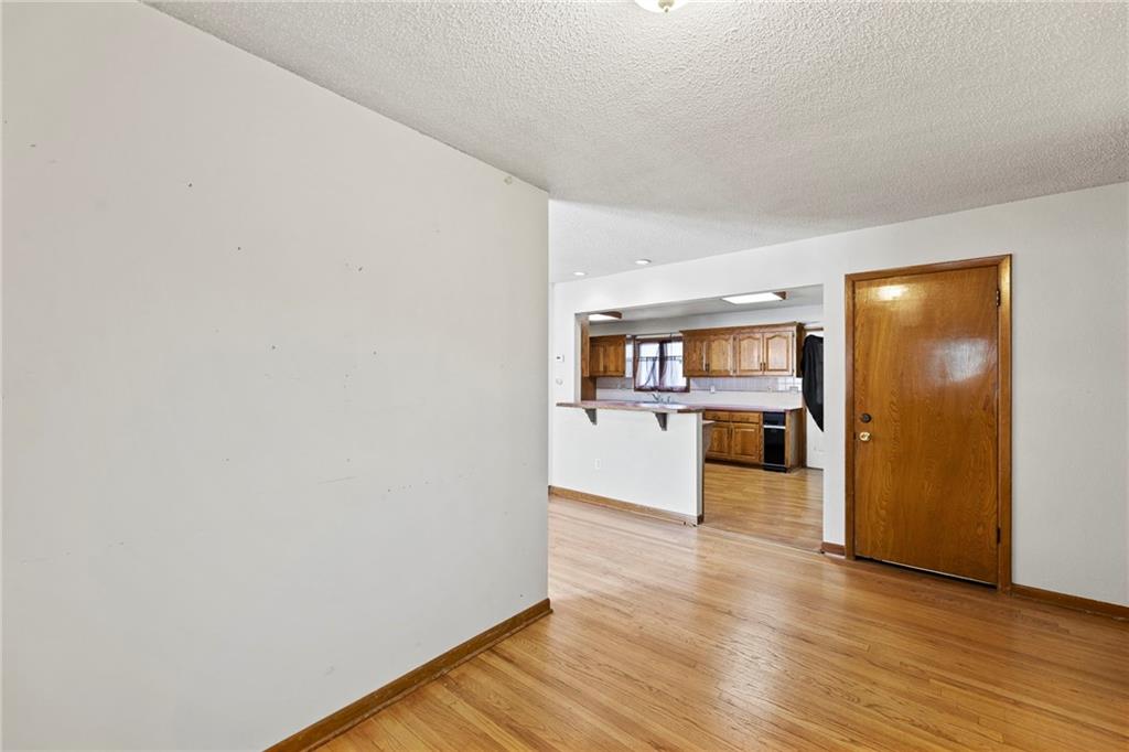 6127, 6129 and lot Pflumm Road