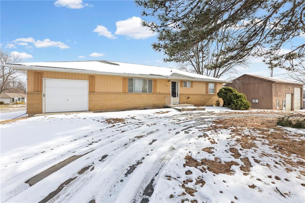 6127, 6129 and lot Pflumm Road