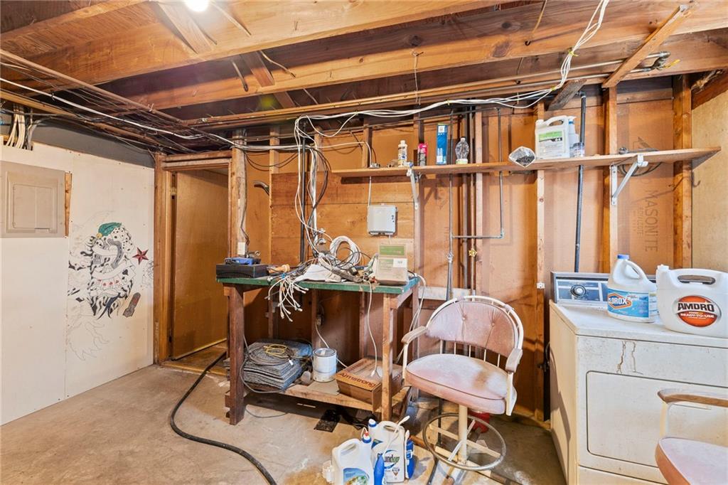 6127, 6129 and lot Pflumm Road