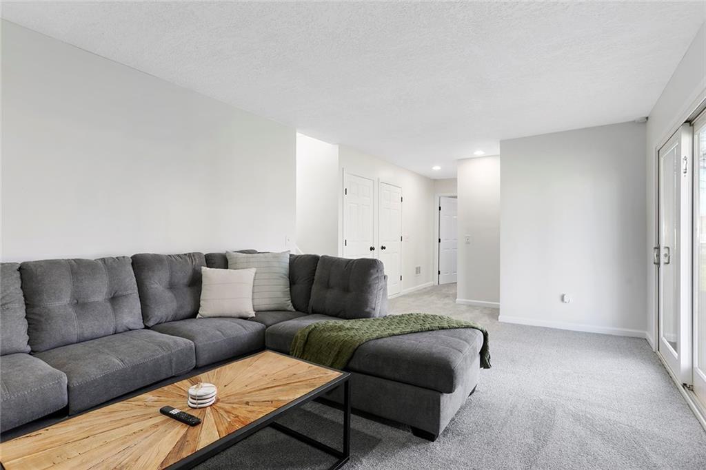 15207 S NAVAHO Drive