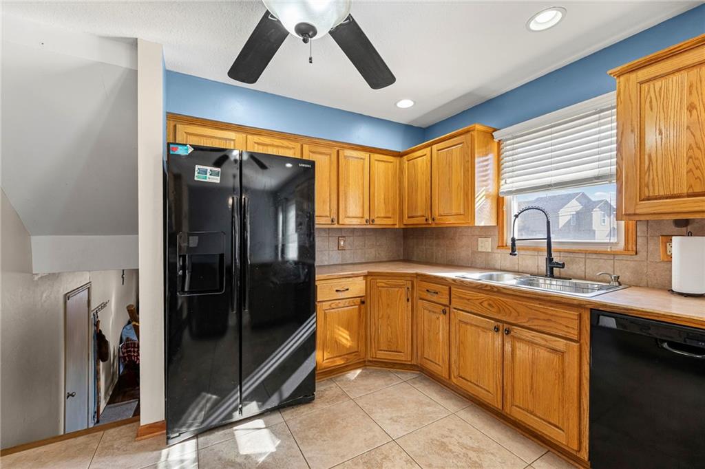 20921 W 52nd Terrace