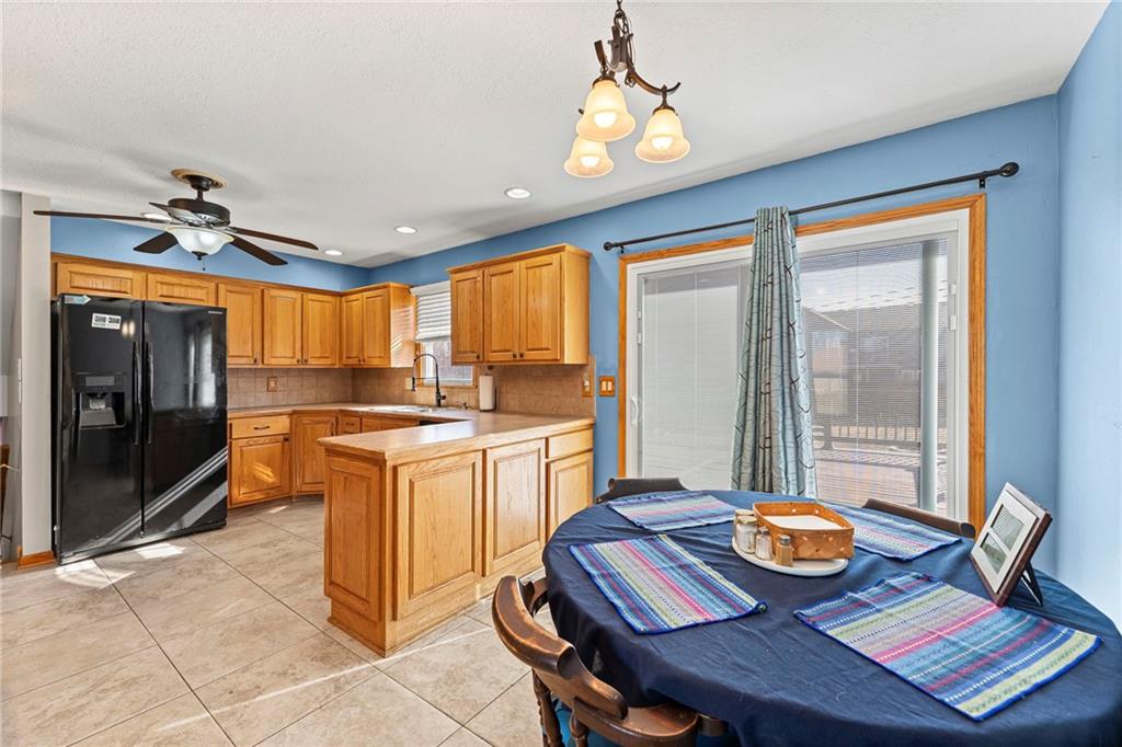 20921 W 52nd Terrace