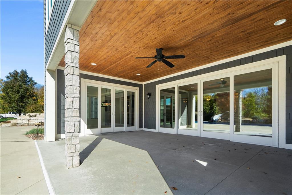 16520 Ballentine Street