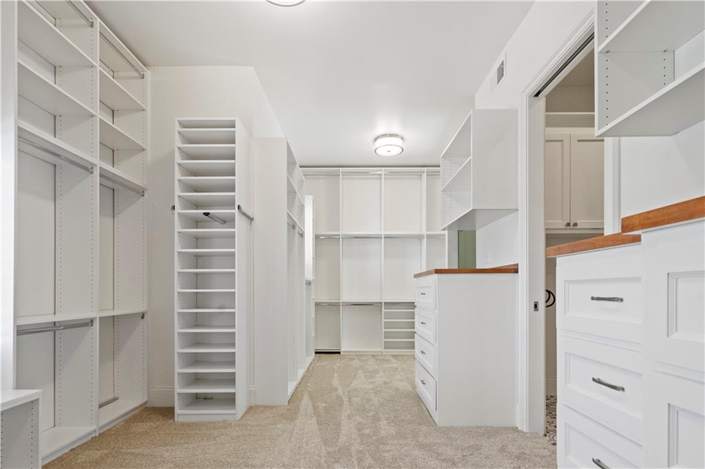 16520 Ballentine Street