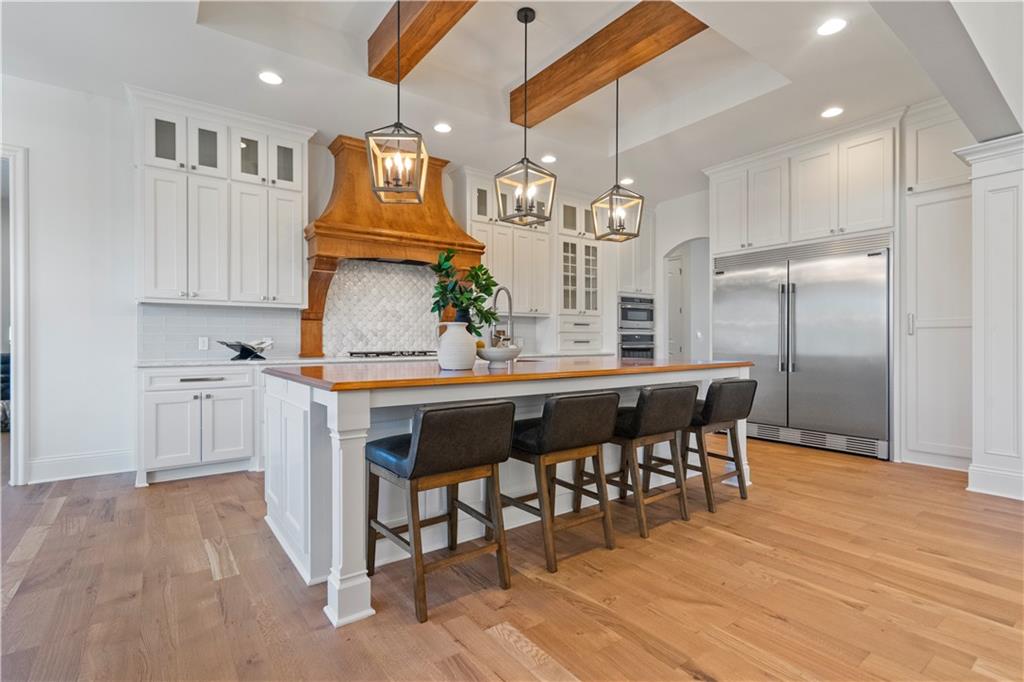 16520 Ballentine Street